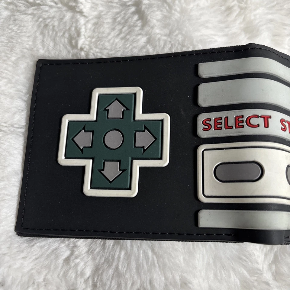 Бумажник выглядит как игровой контроллер Nintendo совершенно новый, B1 - Изображение 2 из 4