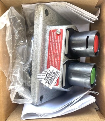 ~NEW~COOPER CROUSE-HINDS DS454 2 BUTTON START/STOP EXPLOSION HAZARDOUS SWITCH
