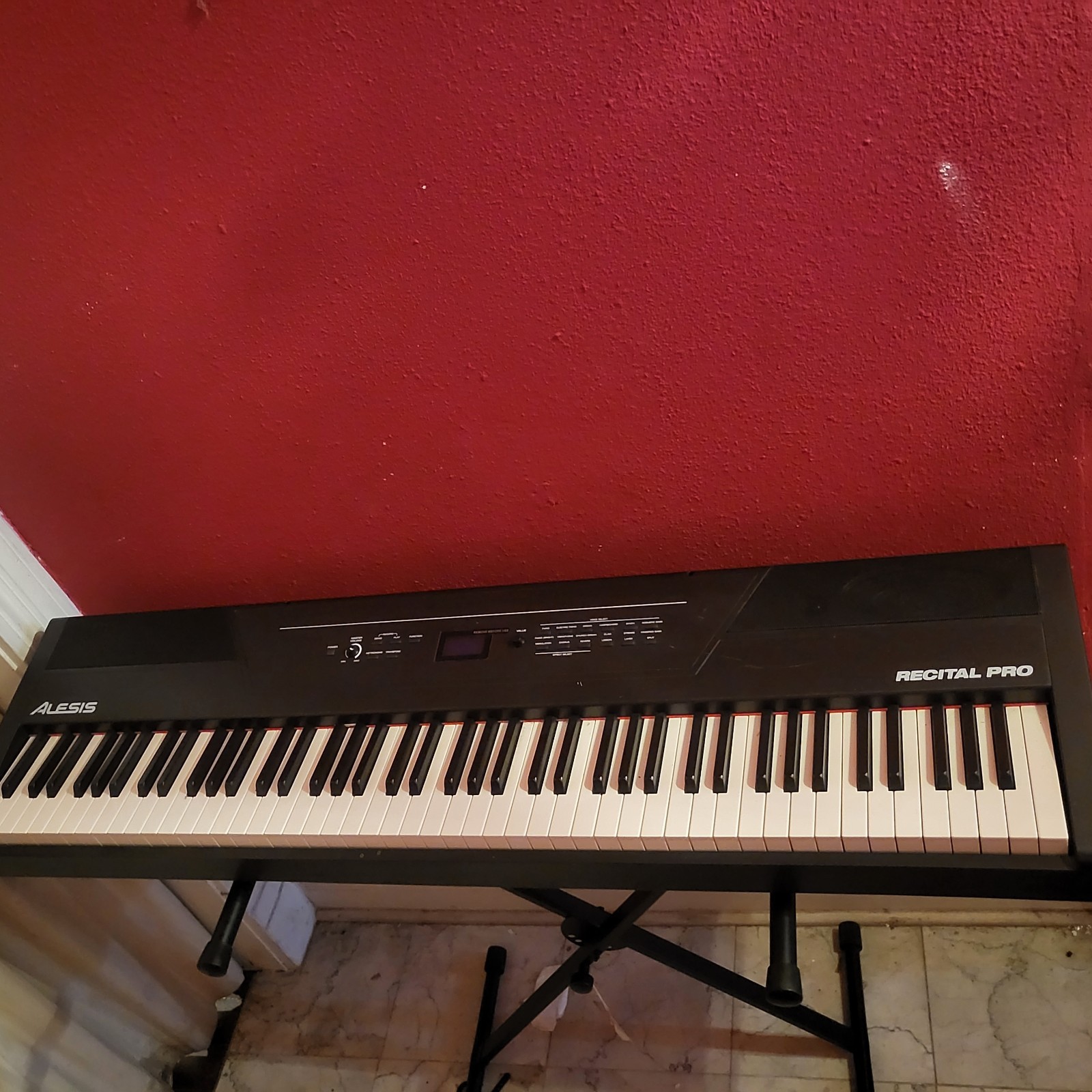 Alesis Recital Pro Digital Piano 88-Key Hammer-Action Keyboard READ description