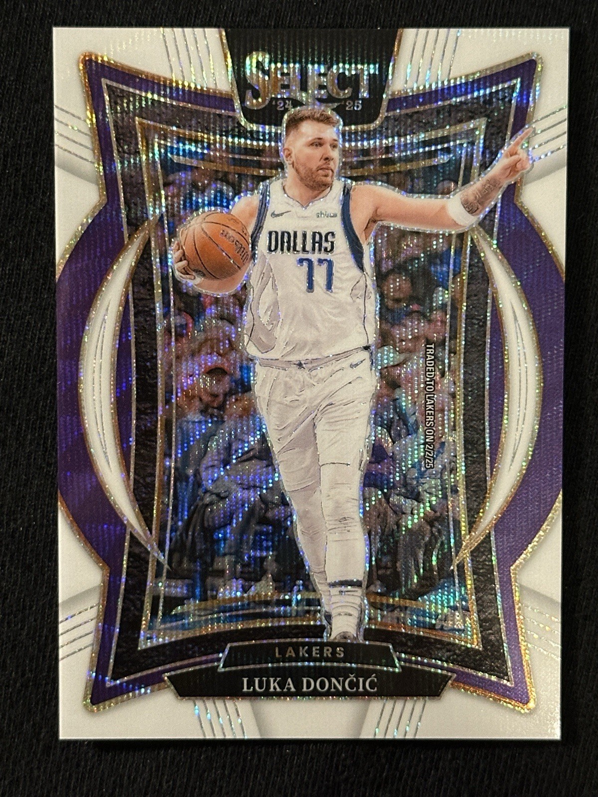 2024-25 Panini Select Luka Doncic #56 Concourse SSP White Wave Prizm /99 Lakers