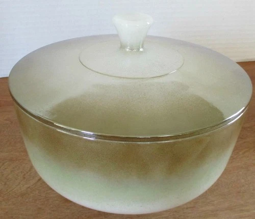 Vintage Federal Glass 2-1/2 Quart Covered Casserole Moonglow ~ Rare