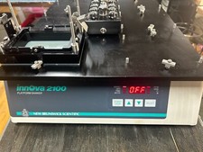 New Brunswick Innova 2100 Platform Shaker M1194-2000