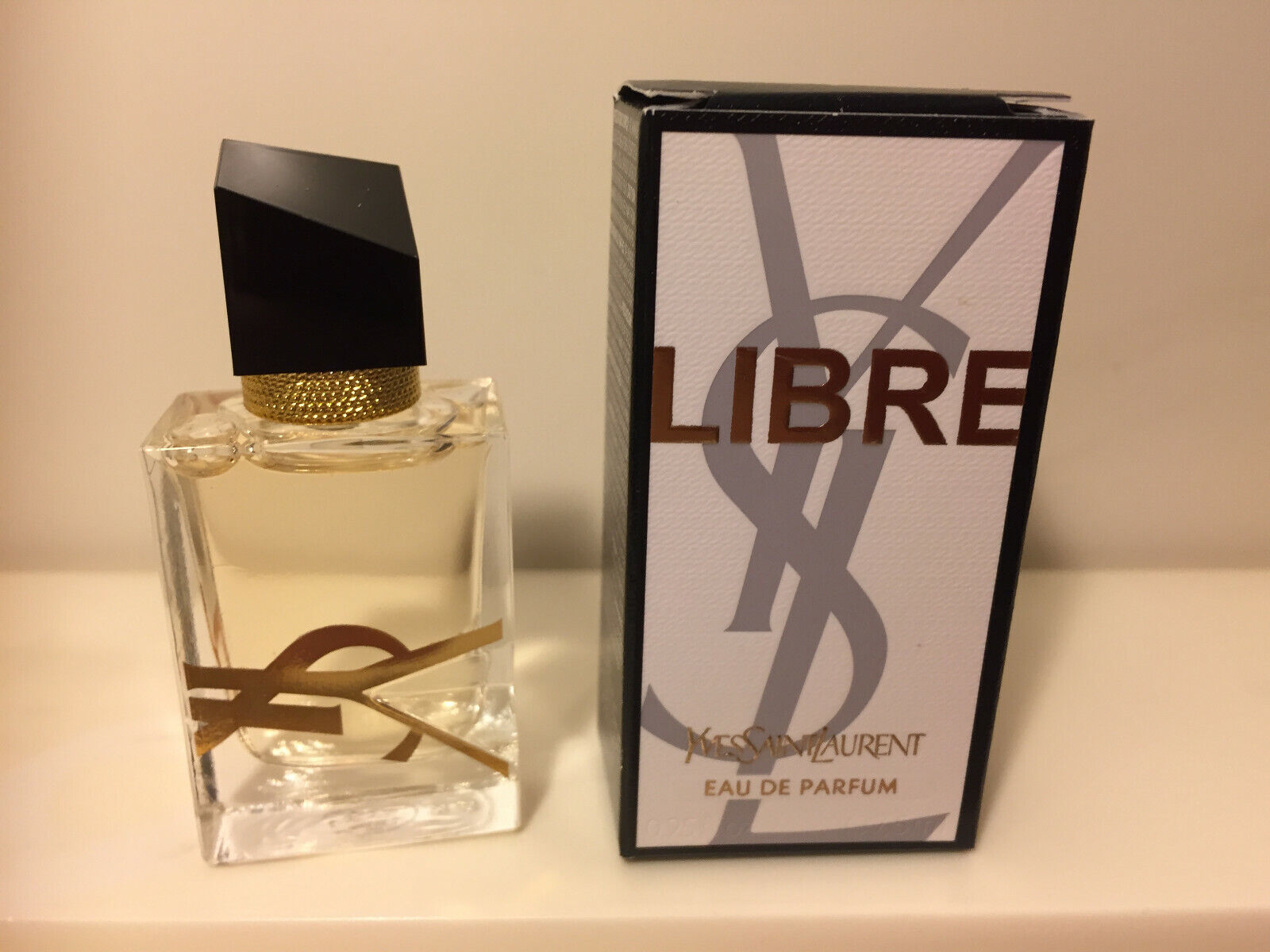 Libre yves saint laurent купить. Духи libre Yves Saint Laurent. YSL libre туалетная вода. Yves Saint Laurent libre (7,5 мл. YSL libre оригинал.