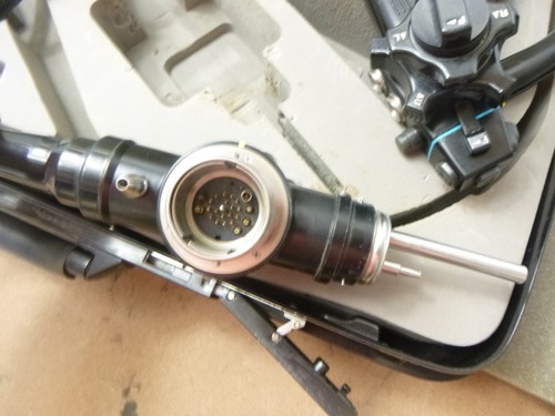 Olympus GIF 100 Video Gastroscope with Case - Picture 2 of 17