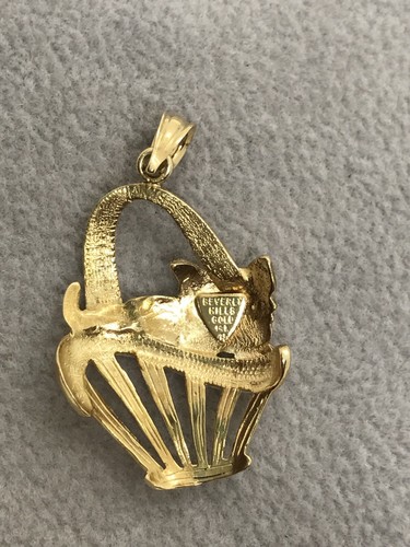 14k yellow gold Cat in a Basket Beverly Hills Gold Pendant - Picture 4 of 8