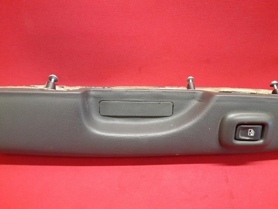 Серый левый подлокотник задней двери в сборе для Chevrolet Trailblazer 2002 2003 2004 годов выпуска - Изображение 3 из 4