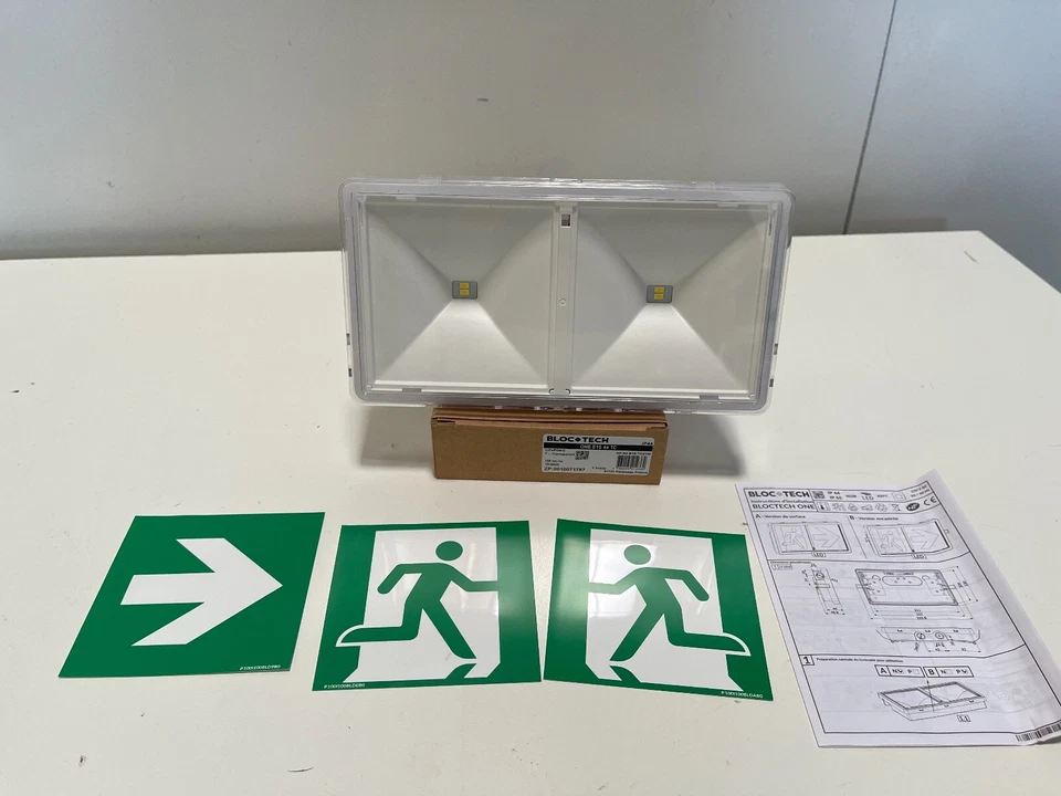 BAES led évacuation universel IP44  IK08  Bloc Tech ONE E1S - Photo 2/3