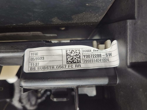 2024 BMW X5 G05 FRONT CONSOLE FLOOR 51169399726 *CARPET FRAYED BROKEN TAB* - Picture 17 of 21