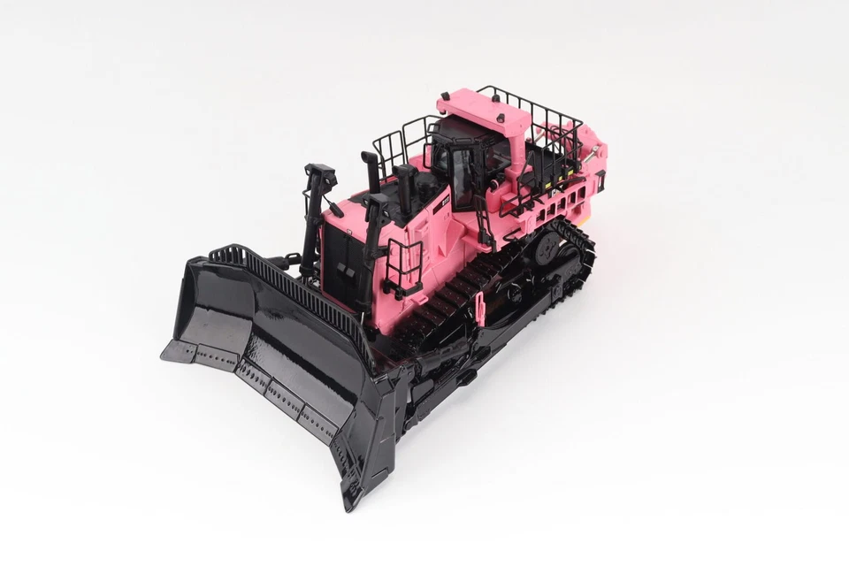 New Sealed 1:50 Cat D11T Track Type Bull Dozer The McGrath Foundation RARE - Image 3 of 4
