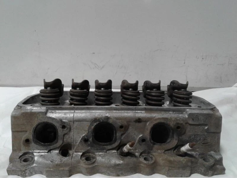 Culata MERCURY COUGAR 1984-1987 3,8 L V6 E4SE-6090-A9A Foto 2 de 4