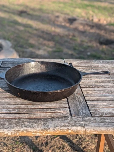 Lodge 3 Notch Cast Iron Skillet No 12 SK - D  made in U.S.A VTG Unmarked