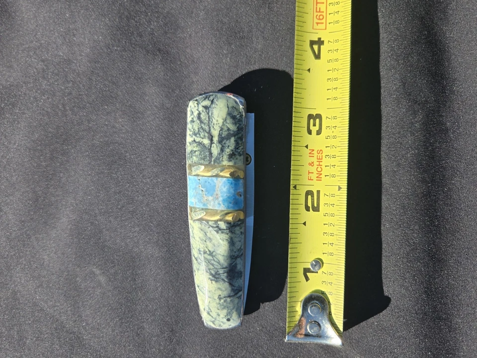 Navaja de Bolsillo Handel 5 1/2" Jaguar, Piedra Serpentina Ágata Azul e Incrustación de Latón. Foto 2 de 2