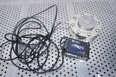 LOADSTAR SENSORS RSB6-05KM-S CO1 LOAD CELL 5000 KG 10000 LB WITH DI-1000U