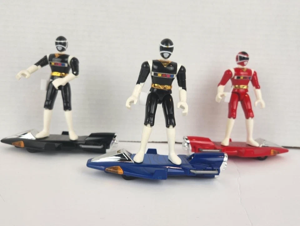 Lote de figuras de acción vintage de Power Rangers Bandai armas sueltas mixtas años 90 Foto 3 de 4