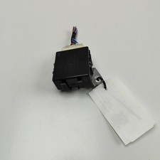 Toyota Prius Plus W4 Wipers Relay 85940-47040 1.8 Essentie / électricité 3055576