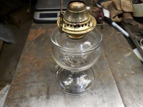 Antik markiert Miller Co. Öl Kerosin Lampe Messing Brenner & Sockel - Bild 1 von 13