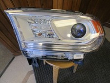 Dodge Durango 2017, côté conducteur, assemblage phare halogène OEM