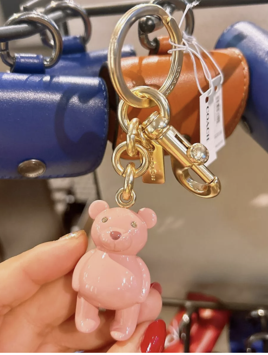 coach チャーム ♡ NWT COACH LEATHER CHERRY CHARM KEY FOB KEYRING KEYCHAIN