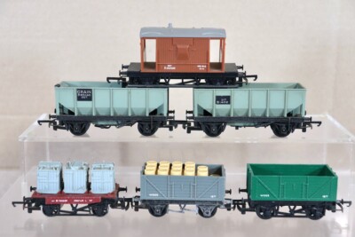 TRIANG HORNBY RAKE of 6 BR CONTAINER HOPPER OPEN PLANK & BRAKE VAN WAGON ob