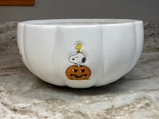 PEANUTS Halloween Serve Candy Bowl Snoopy And Woodstock 9 By 4.5 Inch. New.