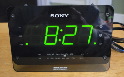 Sony Radio Alarm Clock Dream Machine ICF-C414 Dual Large Display Auto Time Big
