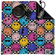 50 WAYS POCKET POCKET HANK Everyday Carry EDC Gear Happy Smiley Face Emoji