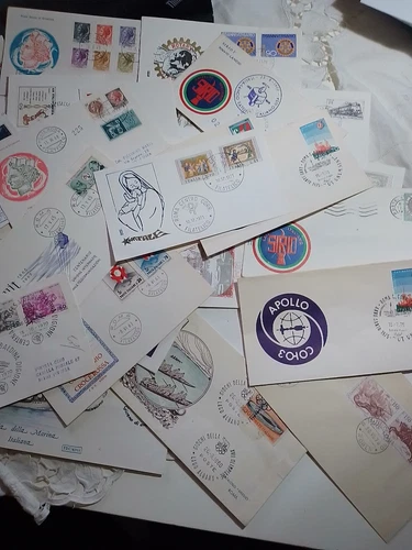 Repubblica Italiana Lotto Di 40 Buste1° Giorno