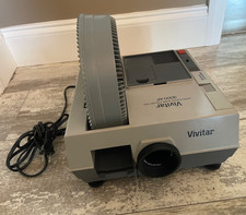 Vivitar 3000AF Tabletop Mount Slide Projector w/ Remote  99 Slide Tray