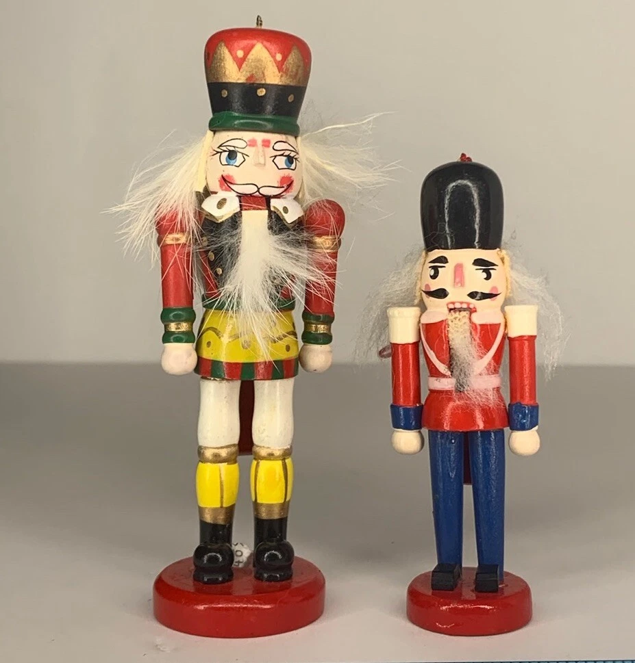 Miniature christmas nutcrackers outlet