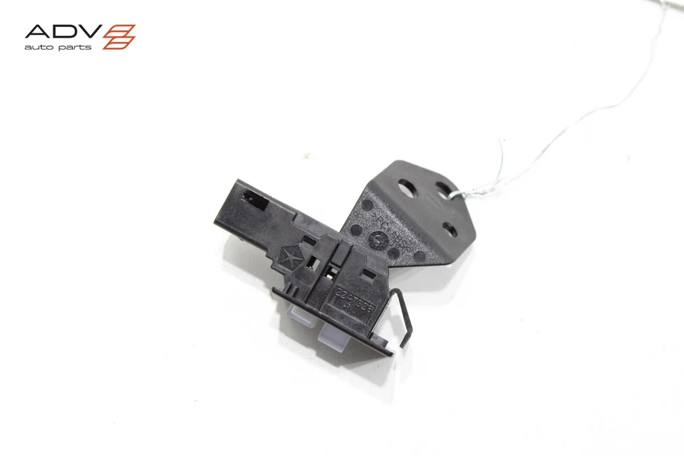 Jeep Gladiator 2019-2021 tablero de instrumentos reposapiés derecho lámpara de luz de cortesía OEM Foto 4 de 4