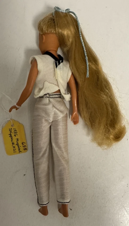 Mattel Tropical Skipper #1021 1986 - Cabello largo rubio - Camisa y pantalones Foto 4 de 4
