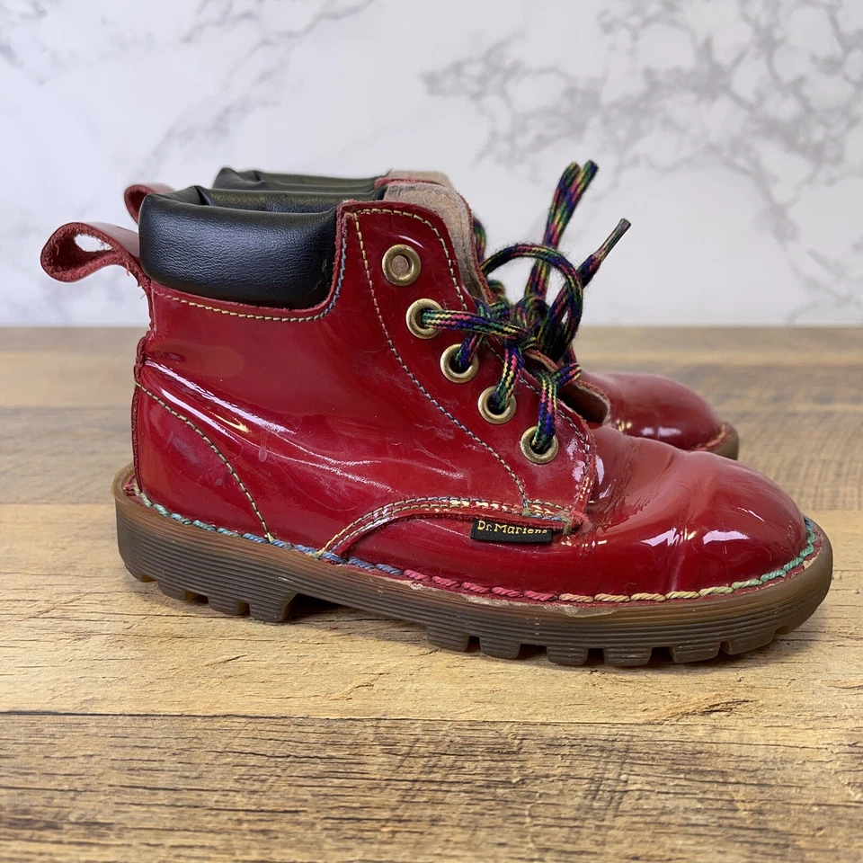 Botas Dr. Martens Niñas Pequeñas 11.5 Rojo Charol Air Wair Inglaterra De Colección Foto 4 de 4