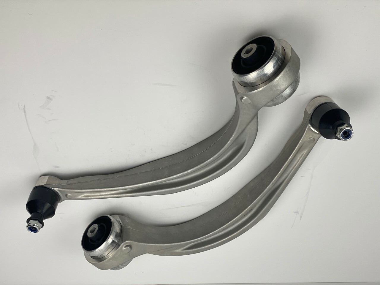 Bentley Bentayga Front Suspension Lower Control Arms Left & Right