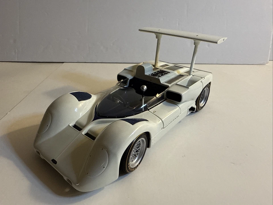 Exoto 1966 Racing Legends Chaparral 2E 1:18 Diecast Model Jim Hall No Number New - Image 4 of 4
