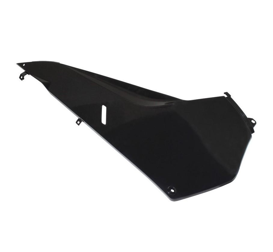 Rénover son scooter pour la ville : carénage dessous de tablier droit TMAX 500 P2R