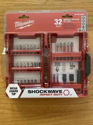 Milwaukee 32 Piece Impact Driver Set