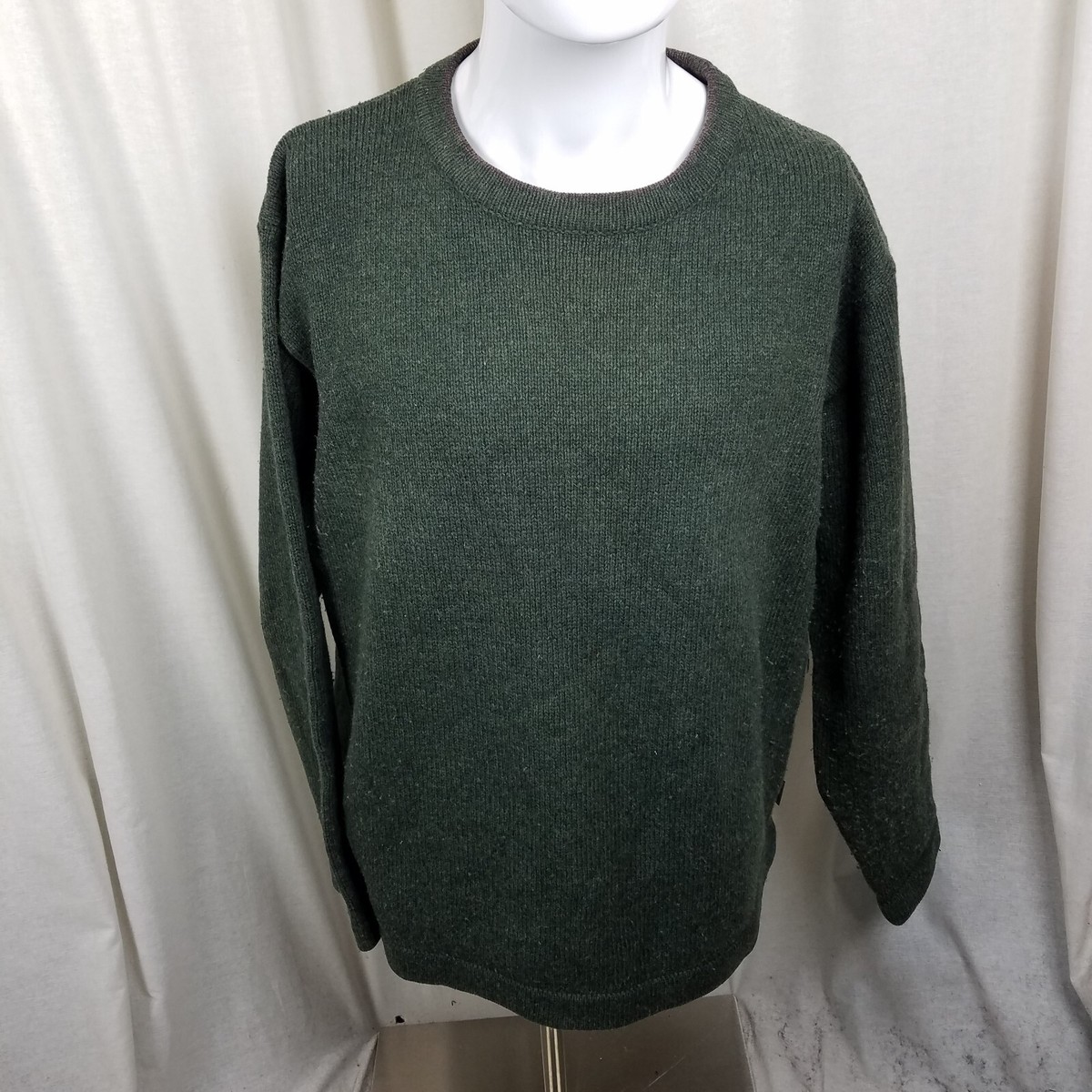 Vintage 90s Woolrich Knit Wool Dark Pine Green Sweater Mens Vintage 90s Woolrich Knit Wool Dark Pine Green Sweater Mens