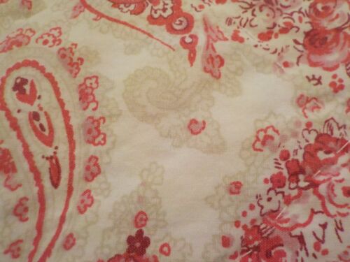 Rachel Ashwell Simply Shabby Chic Paisley Floral/Rose Quilt-Full/Queen
