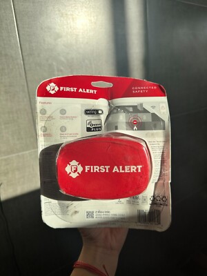 FIRST ALERT 2 in 1 Smoke and Carbon monoxide alarm (batter included)