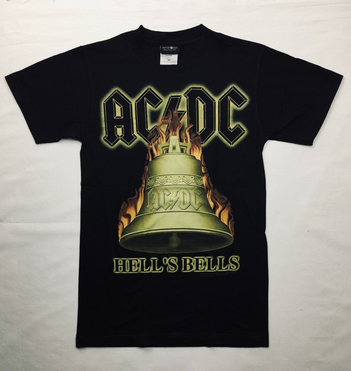 AC/DC HELL'S BELLS Tシャツ ブラック Ssize レア！ Liquid Blue Men's Ac/DC-Hells Bells Shield T-Shirt, Black