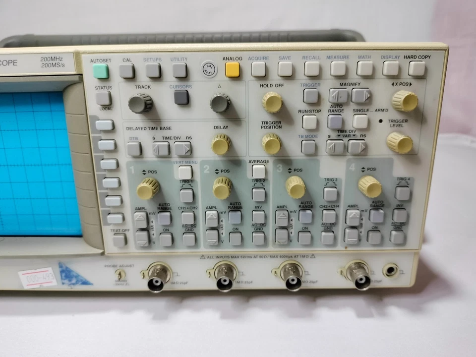 Fluke PM3394A 200 MHz Autoranging Combiscope 9444 133 94991 DM665041 - Image 4 of 4