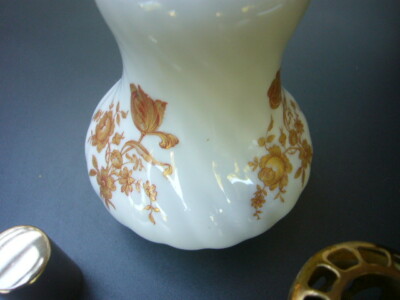 Lampe Berger Vintage à Fleurs - Marque Ma Maintenon Pillivuyt - Origine France