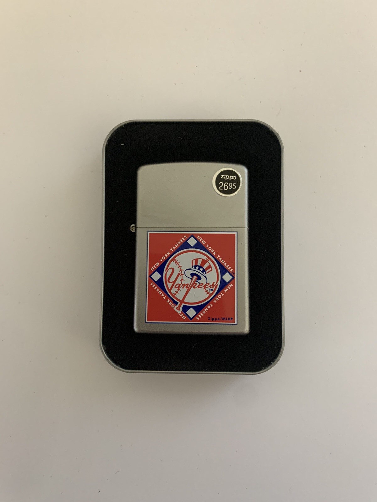 Brand New MLB New York Yankees Zippo Lighter