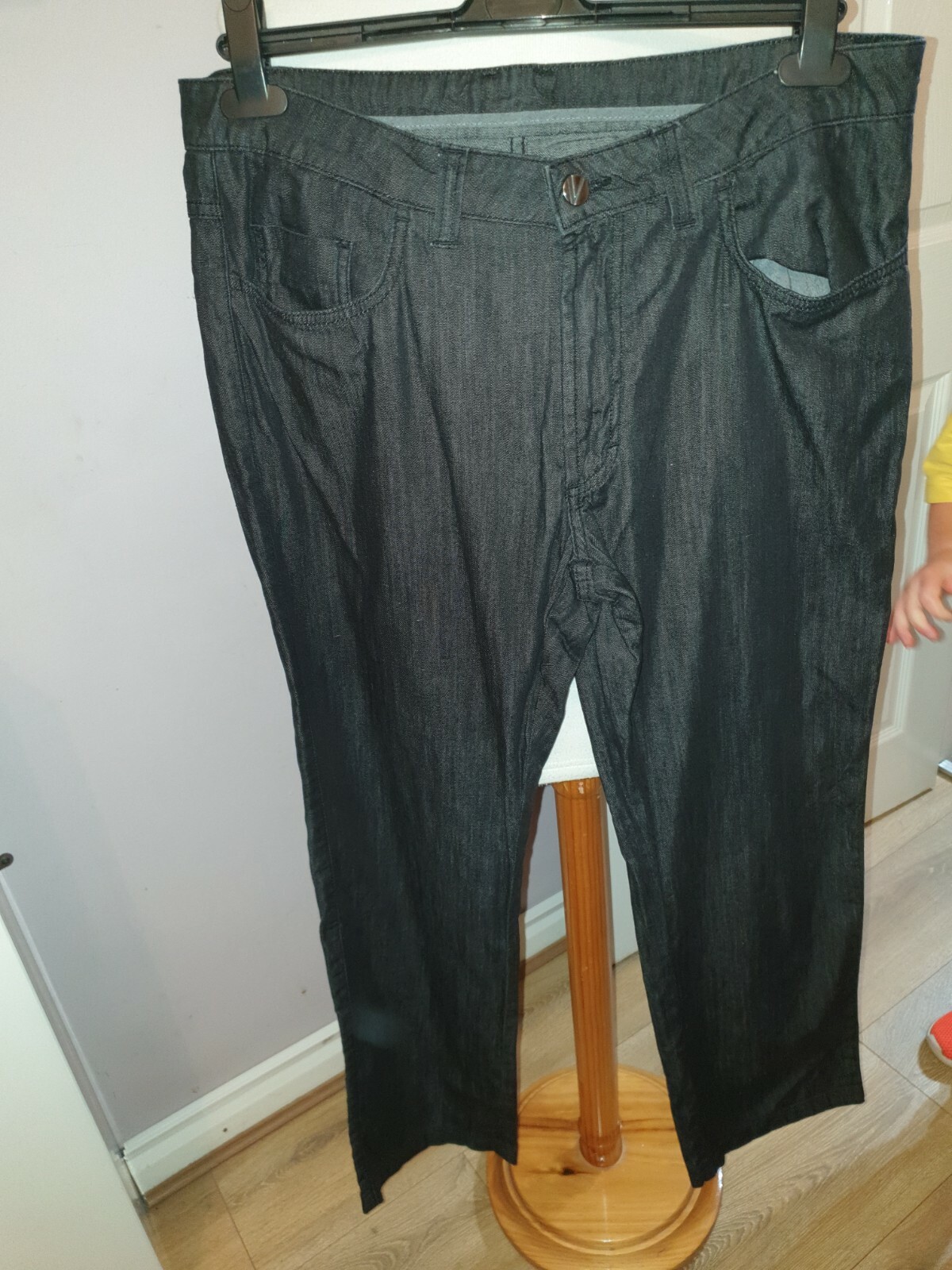 SUPERB  MENS DESIGNER VERSACE 100% COTTON JEANS UK 34W 30L RRP £165.00