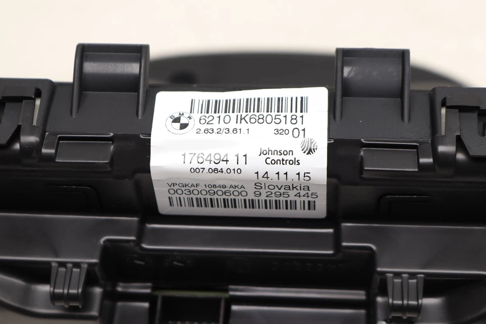 2015-2016 BMW 228I XDRIVE 2.0L - Painel de instrumentos / velocímetro 6805181 - Imagem 3 de 4