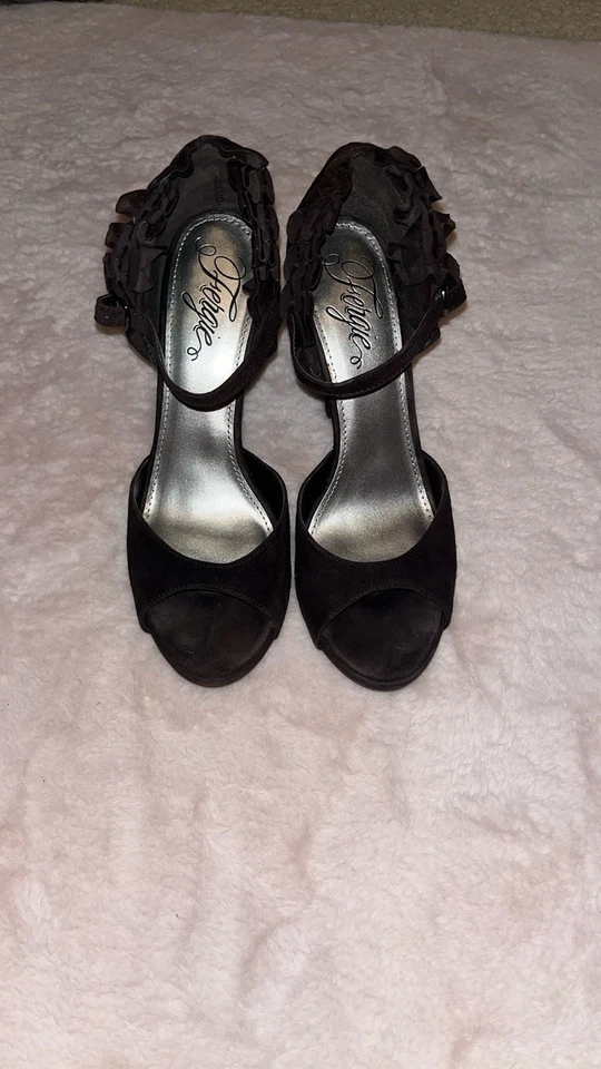 Tacones Fergie Marrón Volantes 8 Nuevos Foto 2 de 4