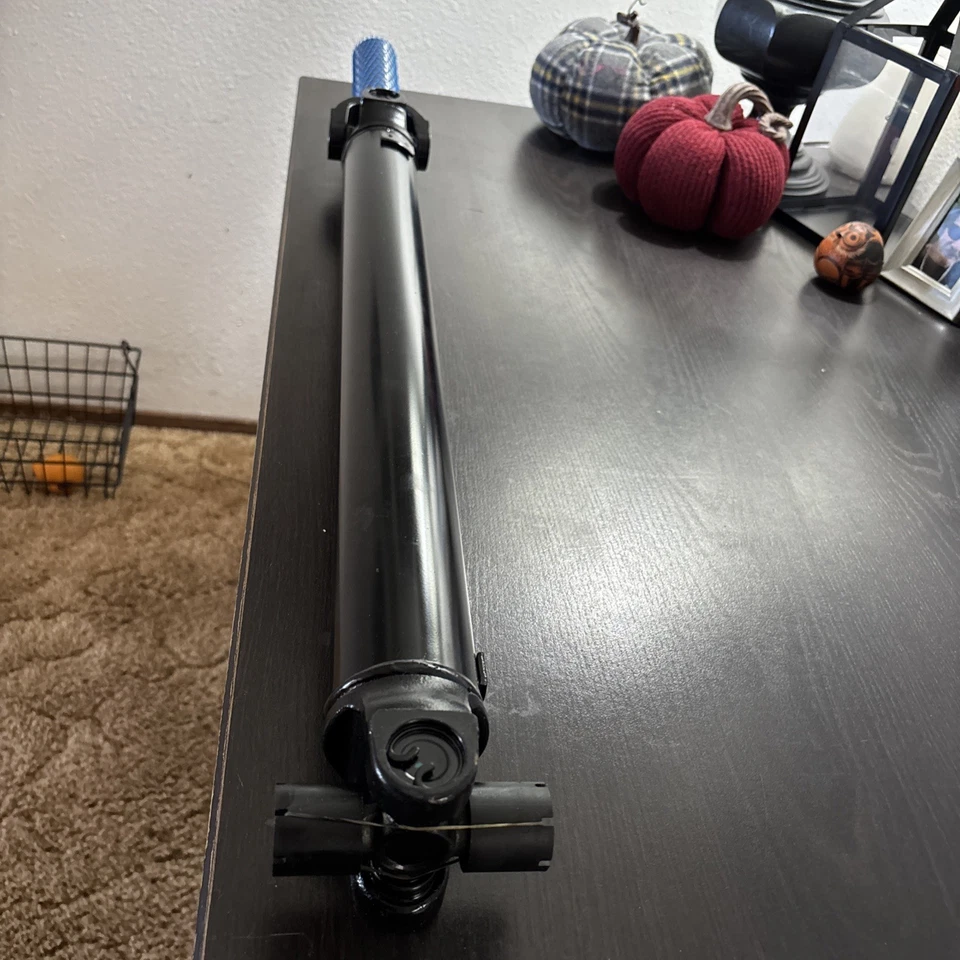 Rear Prop Drive Shaft Assembly For 1996-2001 Jeep Cherokee Sport Utility 946-321 - Image 3 of 3