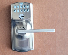 Schlage Satin Nickel Camelot Keypad Keyless Entry Door Flex Lock Latitude Lever