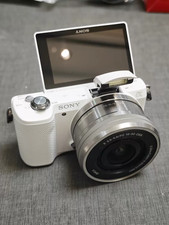 Sony Alpha A5000 20.1 MP Mirrorless Digital Camera White W/16-50mm Lens 90 New