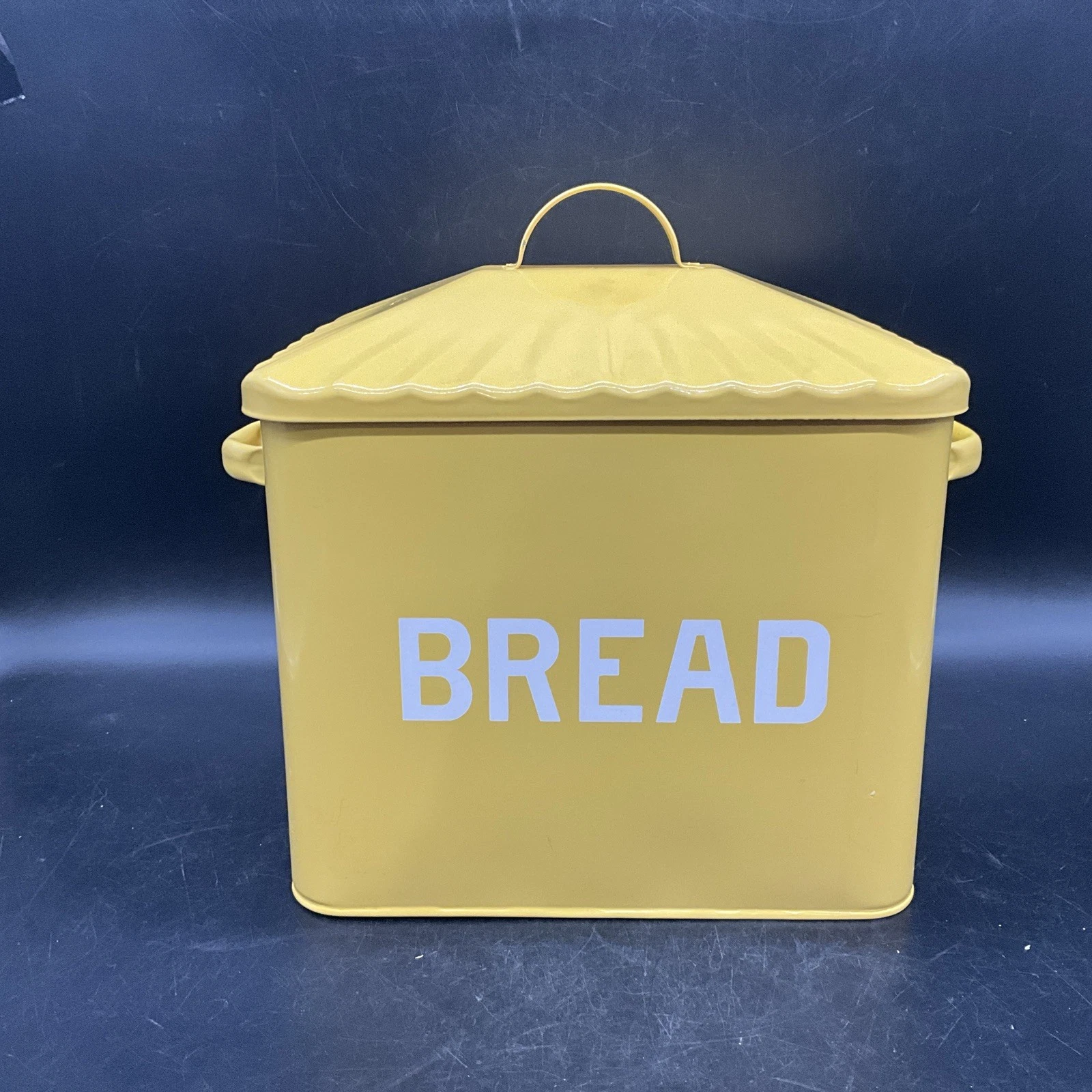 11”x11”x8” Metal Bread Bin, Harvest Gold
Opens in a new window or tab